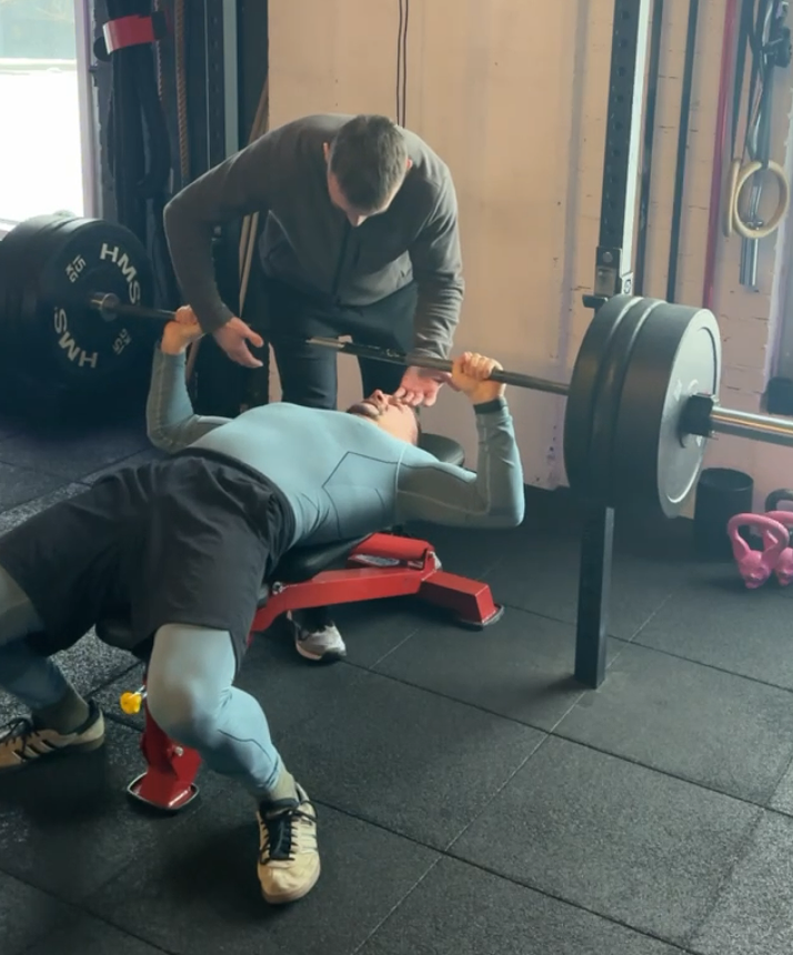 100 kg × 6 reps — clearing my head, and it's just the beginning:)